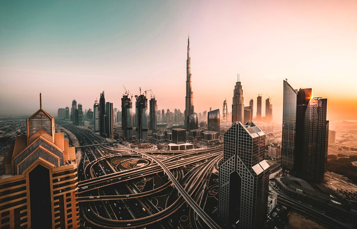 Dubai road and urban transport infrastructure